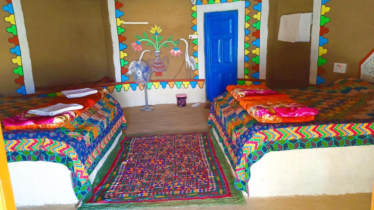 Kutir Craft Village Resort Bherandiāla エクステリア 写真