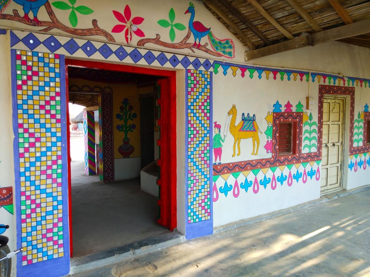 Kutir Craft Village Resort Bherandiāla エクステリア 写真
