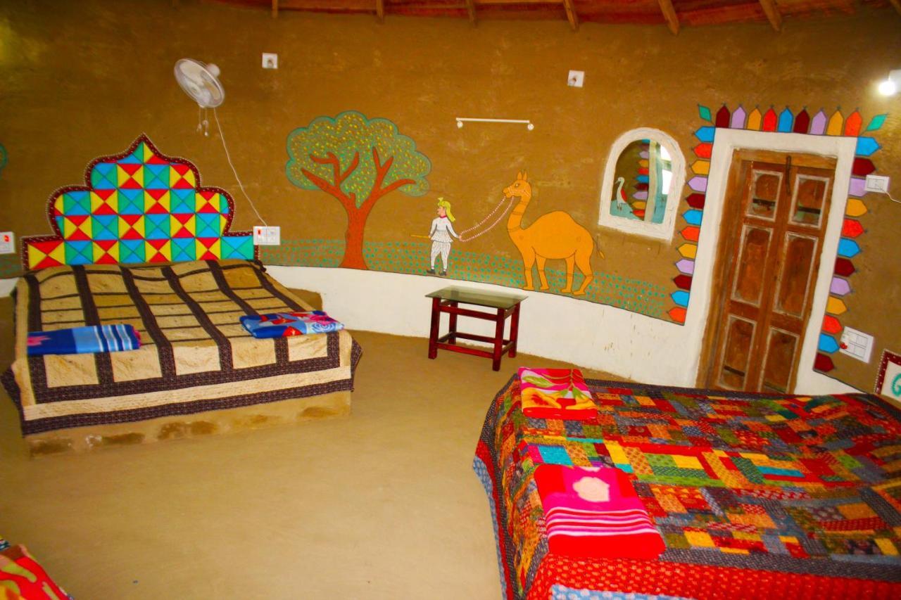 Kutir Craft Village Resort Bherandiāla エクステリア 写真